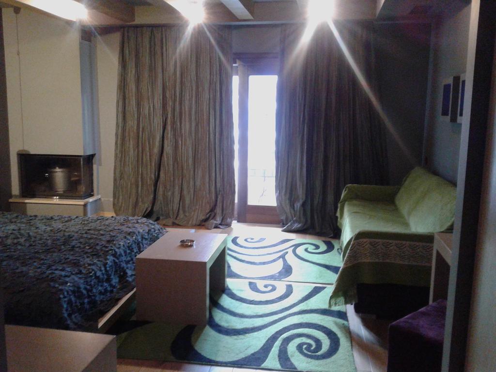 Hotel Koziakas Eláti Rum bild