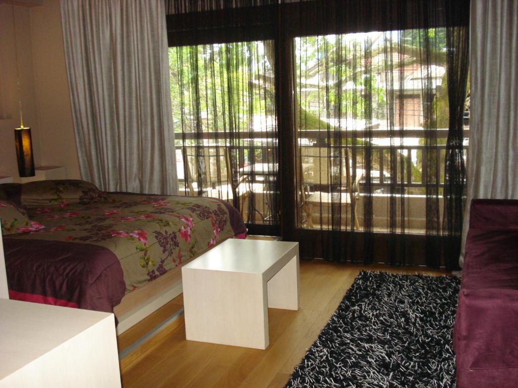 Hotel Koziakas Eláti Rum bild